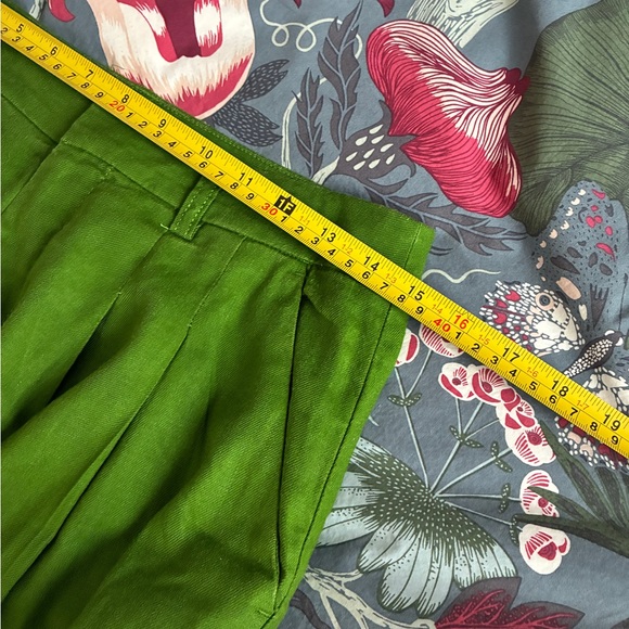Anthropologie Maeve Vibrant Green Pleated Front Dress Pants - Picture 6 of 7